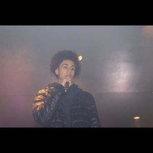 Meet your Posher, Daveion